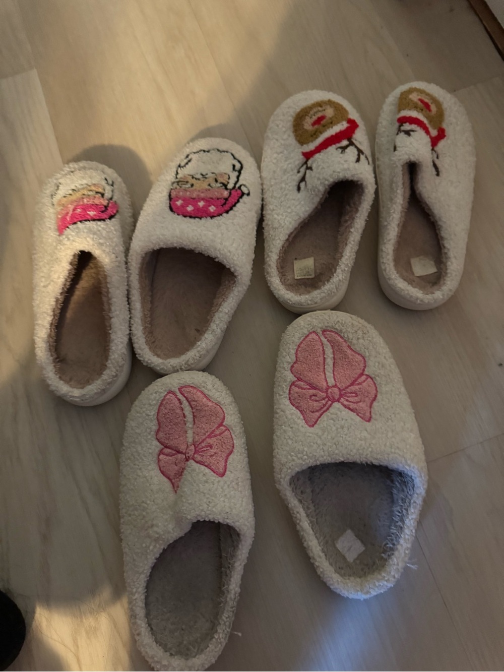 Cozy Women Cream Plush Slip-On Slippers Set